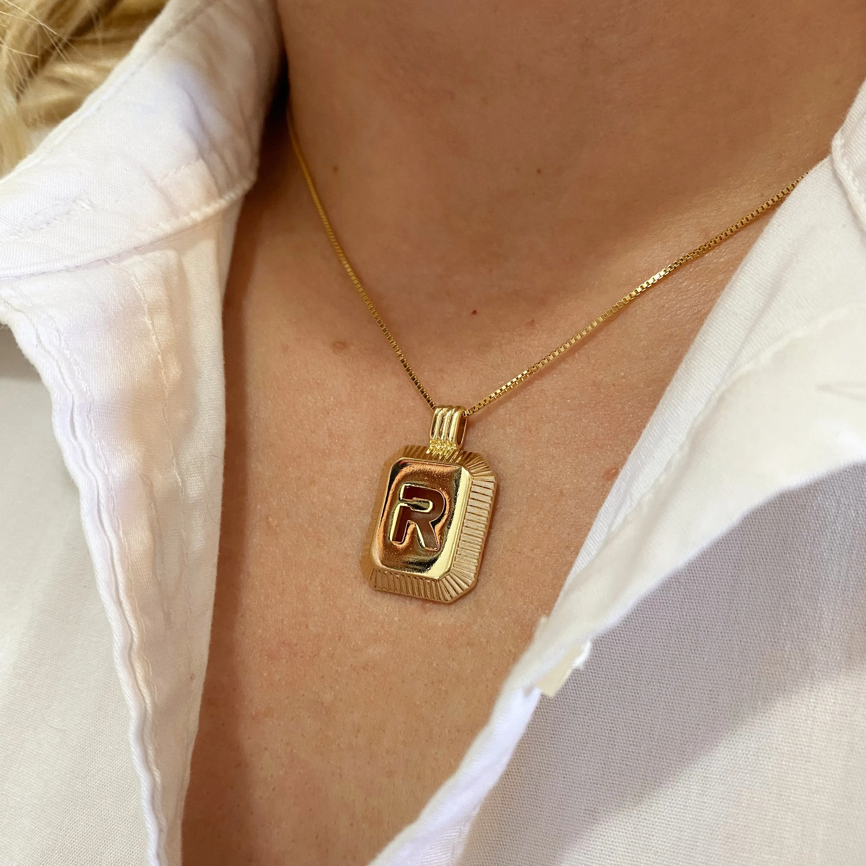18k Gold Filled Initial Plate Pendant Letter R