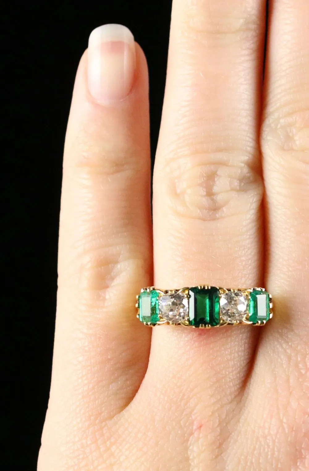 Antique Victorian Emerald Diamond Ring 18Ct Gold 2Ct Emerald