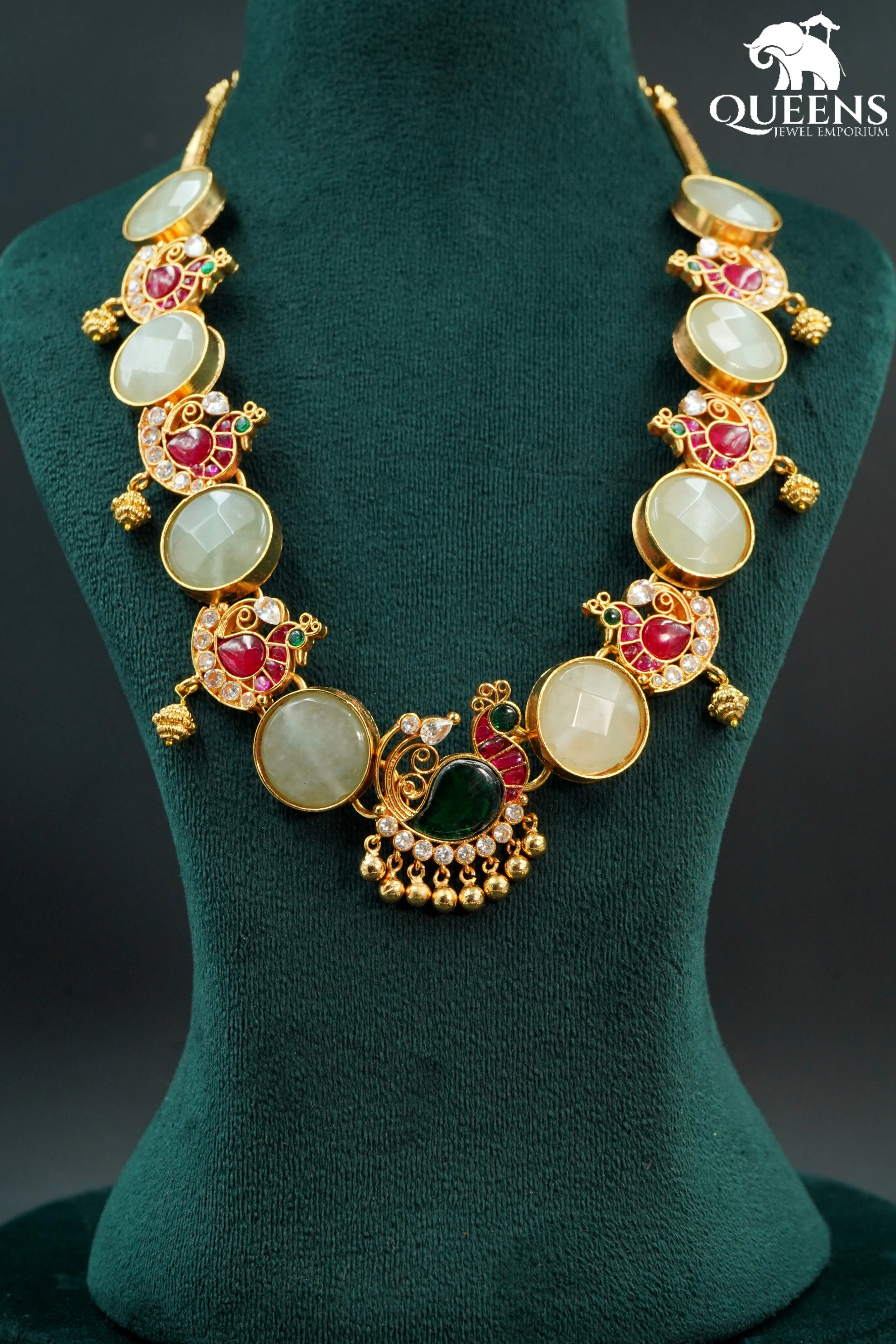 BASUGI NECKLACE