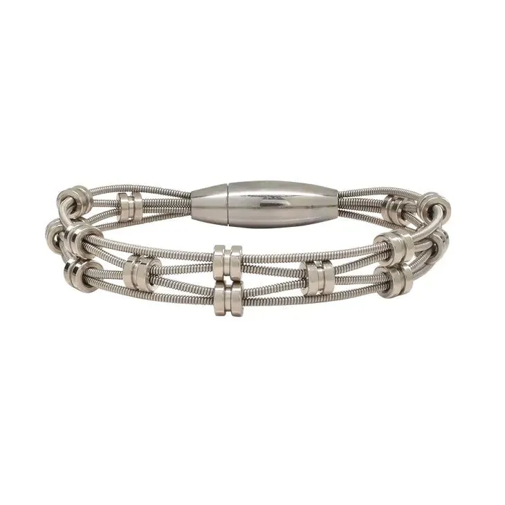 Jenny Woods, Crescendo Bass Guitar String Bracelet