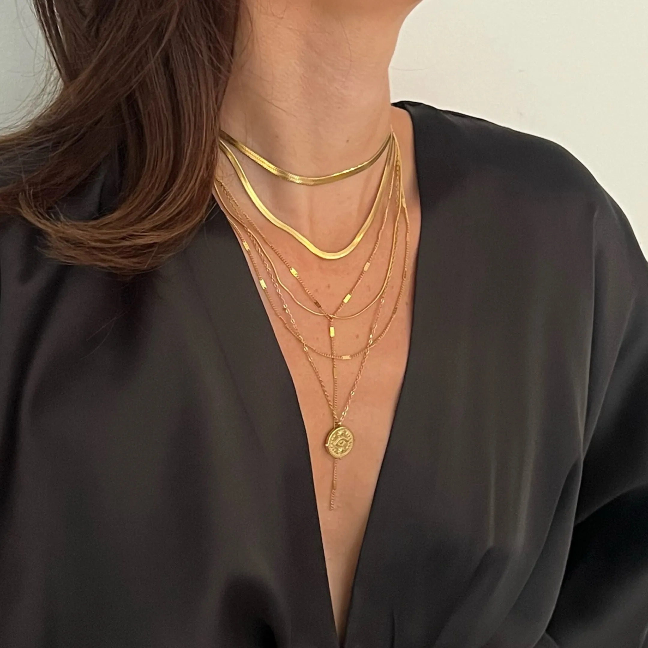Nic Herringbone Chain Choker Necklace