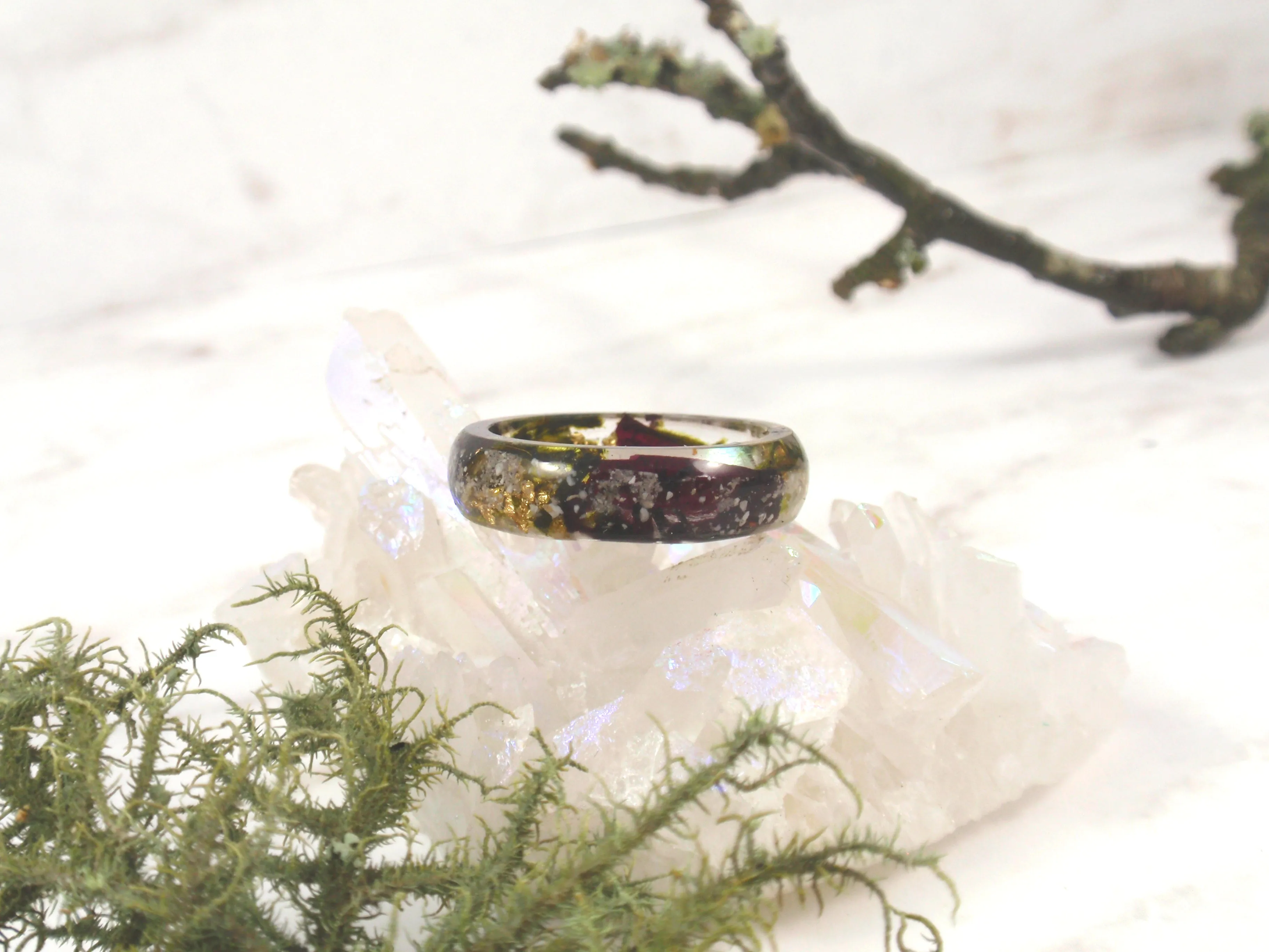 Red Rose Moss Ring with Cremation Ash and Gold Flakes