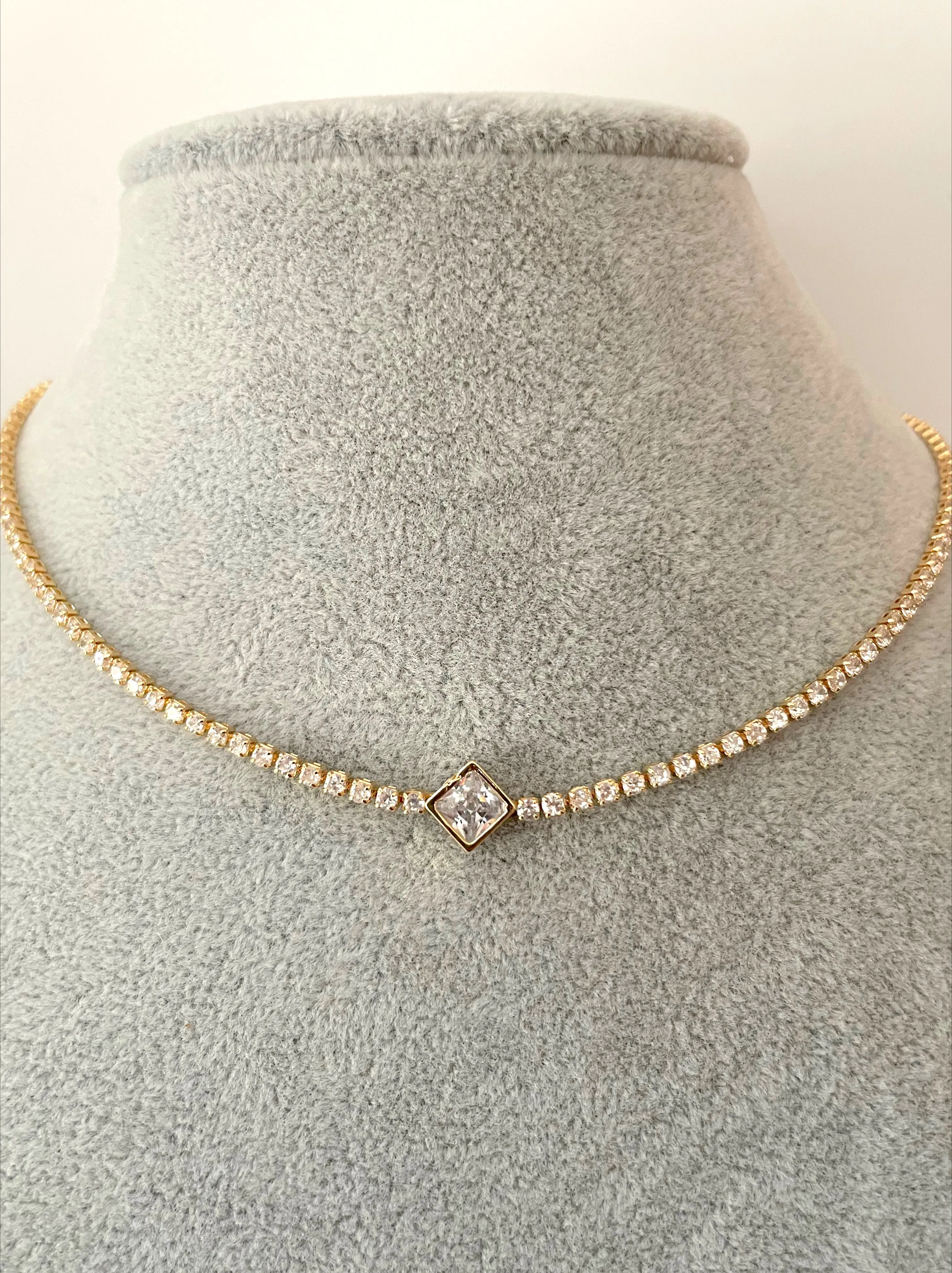 Rhombus tennis necklace