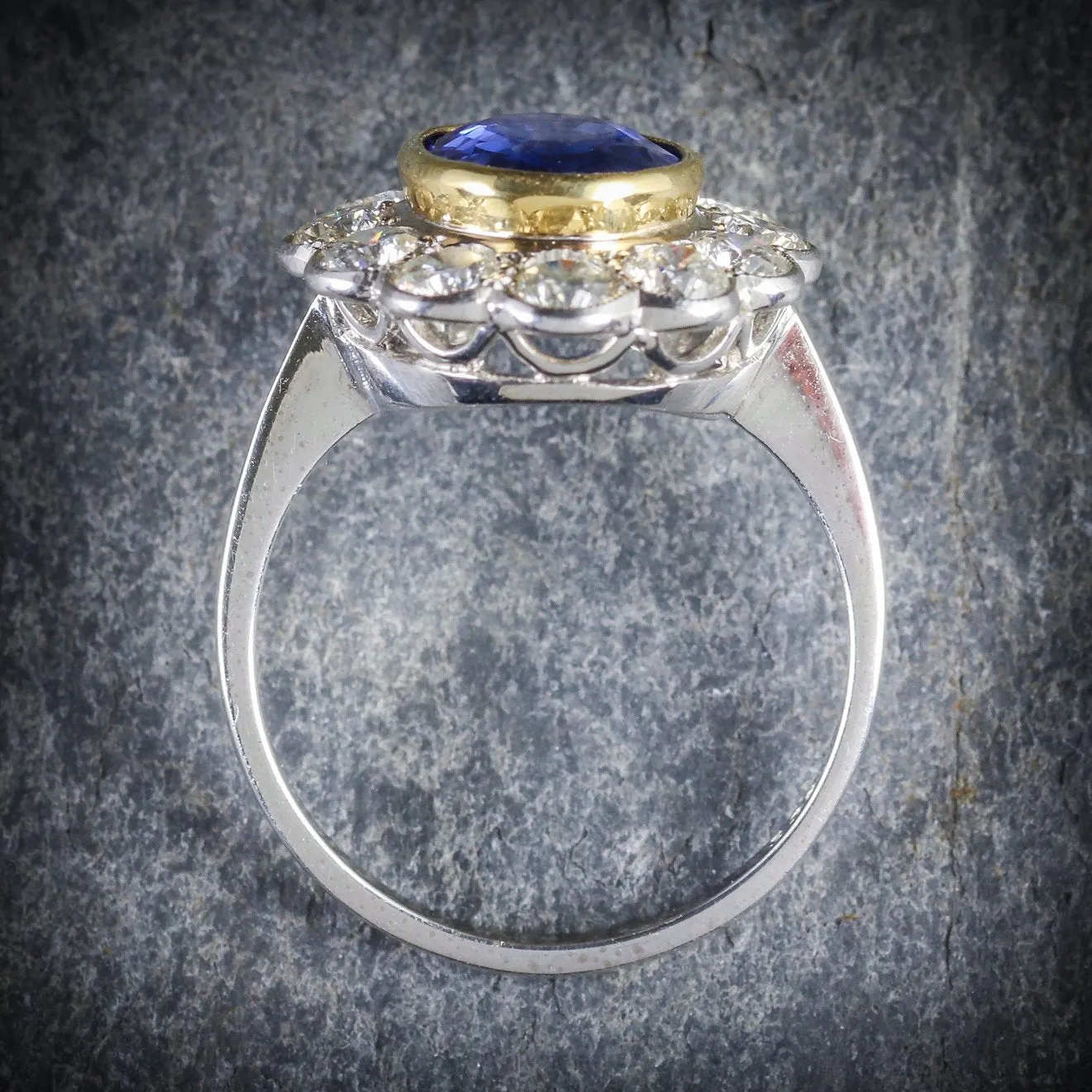 Sapphire Diamond Cluster Ring 18Ct Gold 3.20Ct Sapphire 1.50Ct Diamond