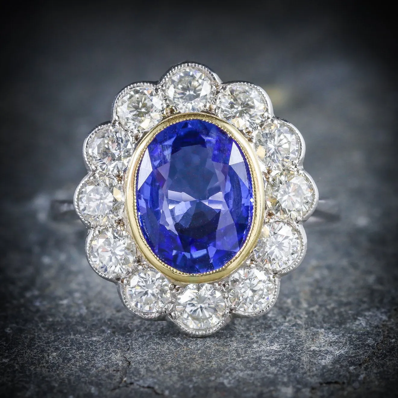 Sapphire Diamond Cluster Ring 18Ct Gold 3.20Ct Sapphire 1.50Ct Diamond